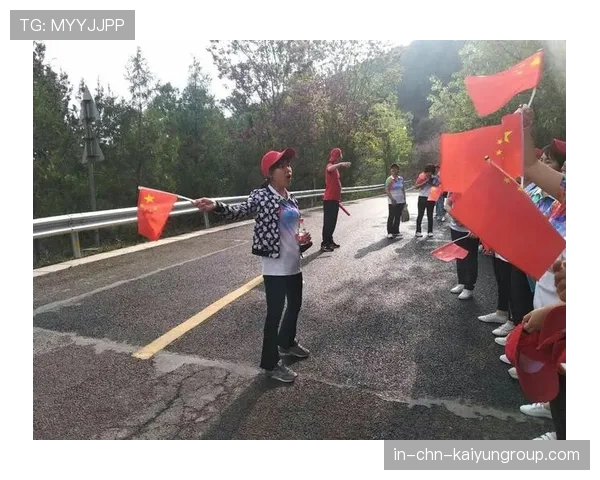 冠军球队巡回公益活动推动社区体育发展——点燃希望的火炬